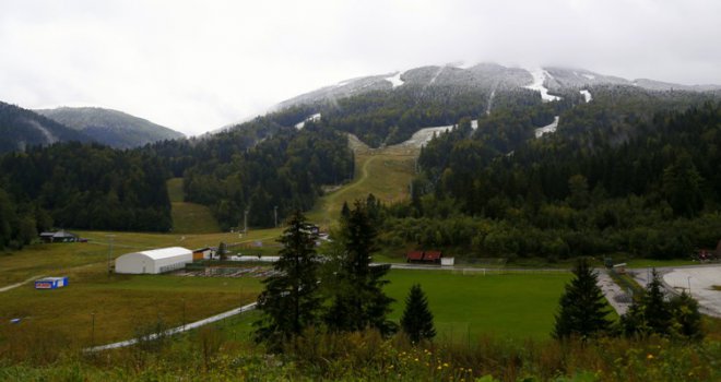 Na Bjelašnici u osam sati temperatura iznosila svega dva stepena