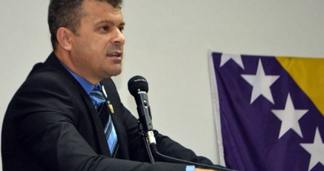 Izetbegović prijeti da neće imati merhameta ni prema kome poslije 13. oktobra