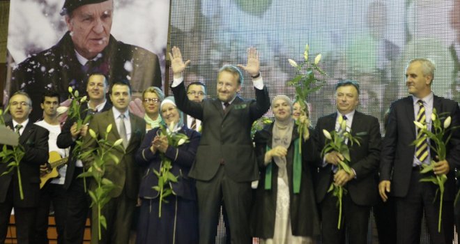 Važno je da nam oni koji su skinuli crvene i obukli narandžaste jakne opet ne uzmu četiri godine života