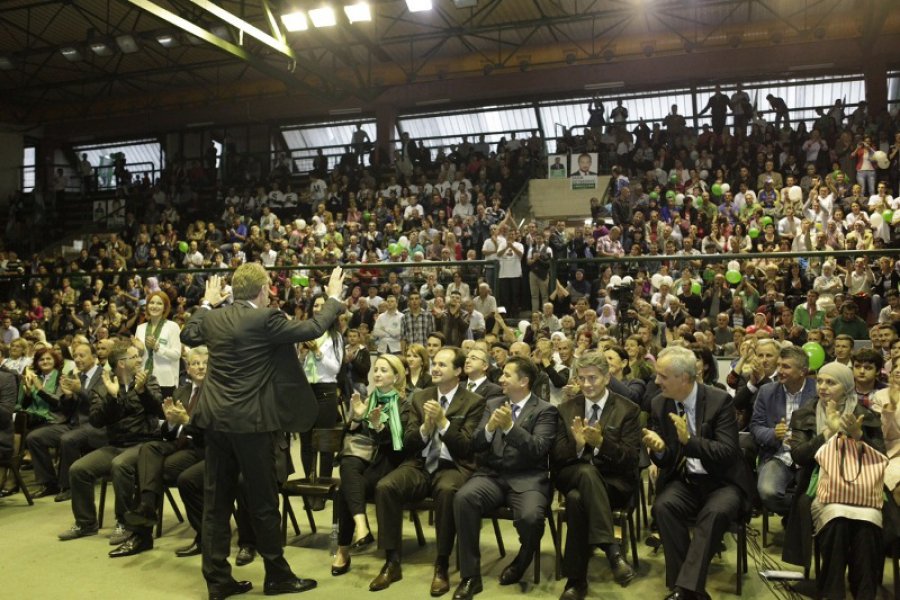 sda-predizborni-skup-2014-2