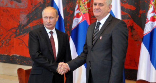 Nikolić Putinu: Dragi brate Vladimire, ponosimo se što nosiš najviši srpski orden