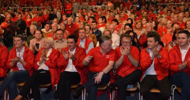 SDP-ovih 'ukletih' 17 godina: Kako je Nijaz Duraković prorekao urušavanje velike bh. partije?! 