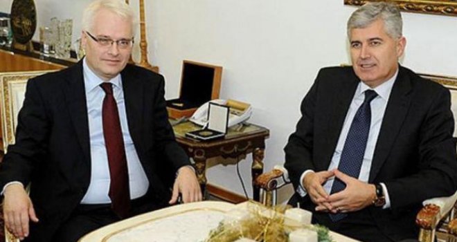 Vrh Hrvatske 'naložio' Čoviću ulazak u vlast po svaku cijenu: Dosta je 'ljubovanja' s Dodikom!