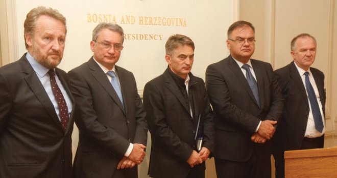 Ucjene: Pada li u vodu sporazum SDA, DF-a i Saveza za promjene?!