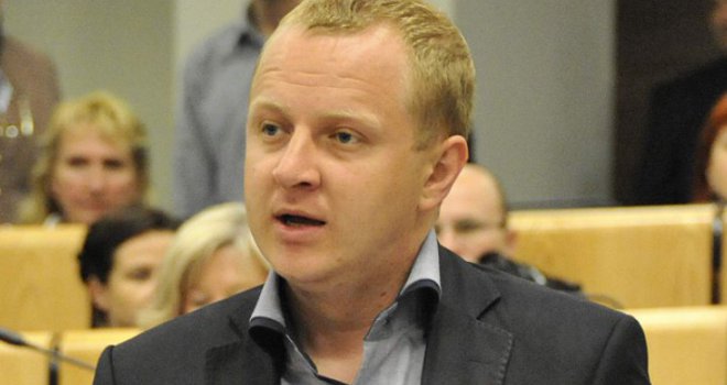 Čudo neviđeno: Bivši se zastupnik odrekao 'bijelog hljeba'!