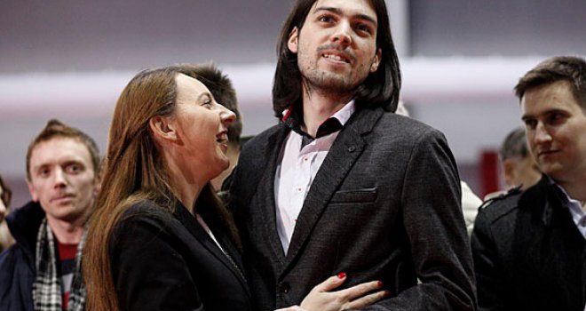 Rekordan broj nevažećih listića: Sinčićeva pljuska Josipoviću pokvarila račune?