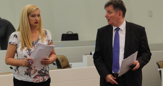 Za šta primaju platu: Evo ko je od državnih poslanika imao najgori učinak tokom posljednjeg mandata