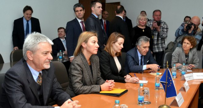 Mogherini: Tragične devedesete ne smiju biti prepreka za napredak