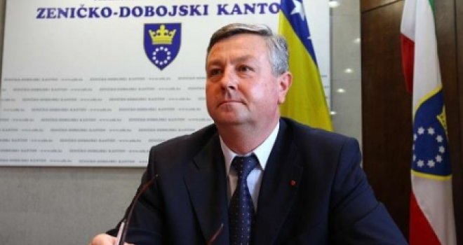 Najoštrije osuđujemo mučki napad na premijera ZDK-a Muniba Husejnagića!