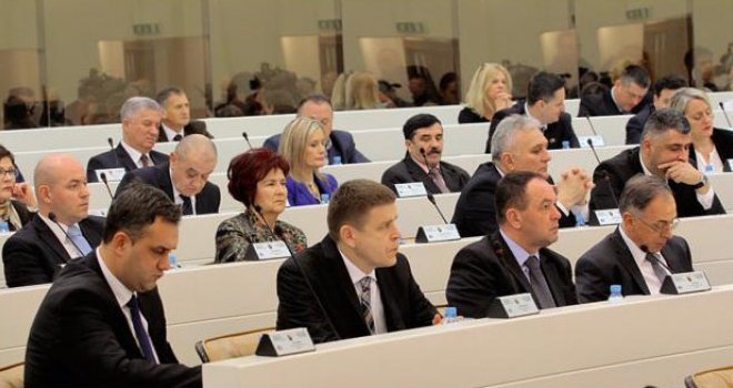 SDA traži posebnu raspravu o korištenju bosanskog jezika u RS-u