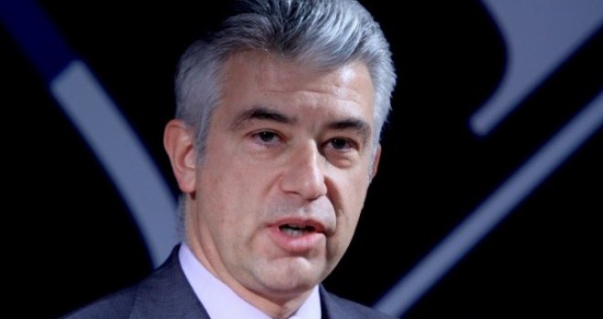 Reichel poručio bh. političarima: Ako 'torpedirate' ponudu EU, pravdat ćete se biračima! 