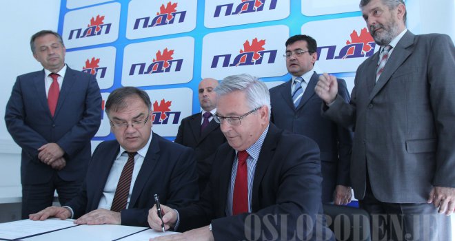 Opozicija u RS sve jača: Srpska alternativa pristupila PDP-u