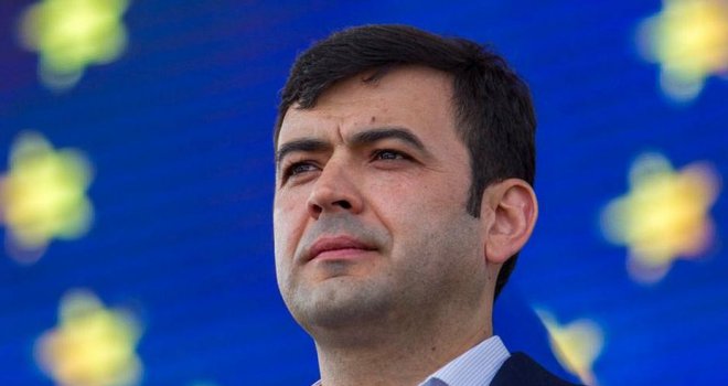 Evropski premijer s falsifikovanom diplomom: Ovo je njegova priča...