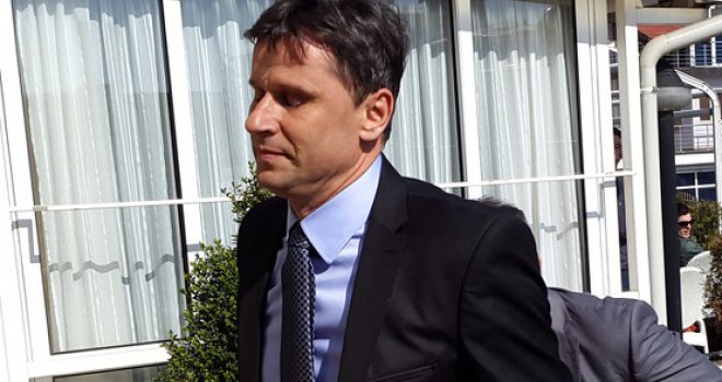 Karijera, nekretnine, prihodi: Objavljen imovinski karton premijera Fadila Novalića