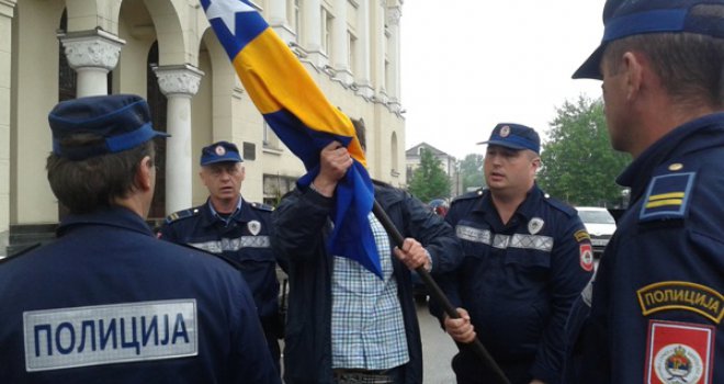 Sejfudin Tokić uhapšen u Banjoj Luci, napadnuta ekipa FACE TV-a!