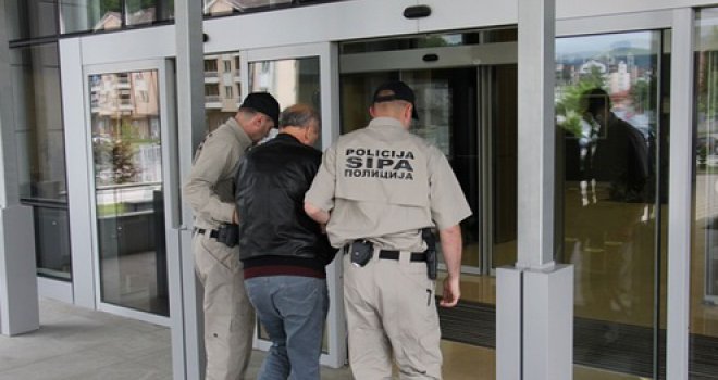 U akciji SIPA-e uhapšeni vlasnici hotela Emiran i benzinske pumpe Umax Group