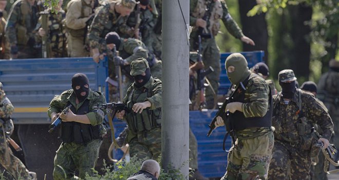 Separatisti krenuli u munjevitu ofanzivu: Pokrenuli su desetke tenkova, puca se na sve strane, ima i mrtvih