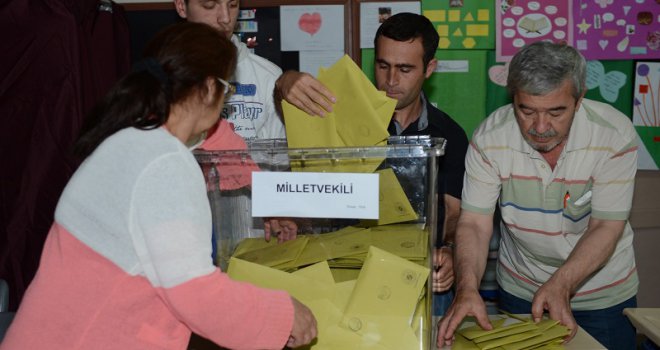 U Turskoj danas parlamentarni izbori