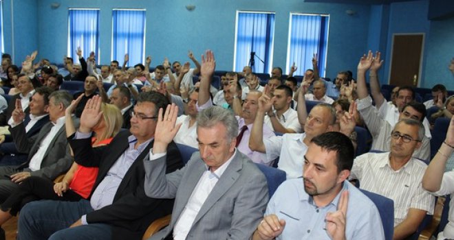 SDS: Nova vlada bez Dodika jedina je šansa da se izbjegne dužničko ropstvo budućih generacija