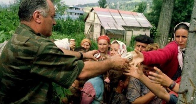 SBiH: Vrhunac licemjerja je Vučićeva jeftina i populistička izjava da će doći u Srebrenicu ako ga Bošnjaci žele