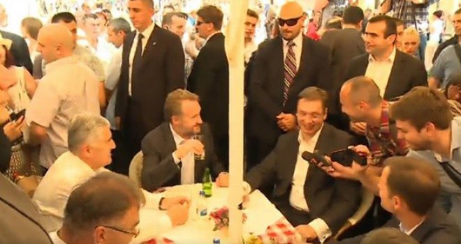 'Sarajevo ljubavi moja' u centru Beograda i šetnja Knez Mihajlovom: Bh. lideri pohvalili domaćina