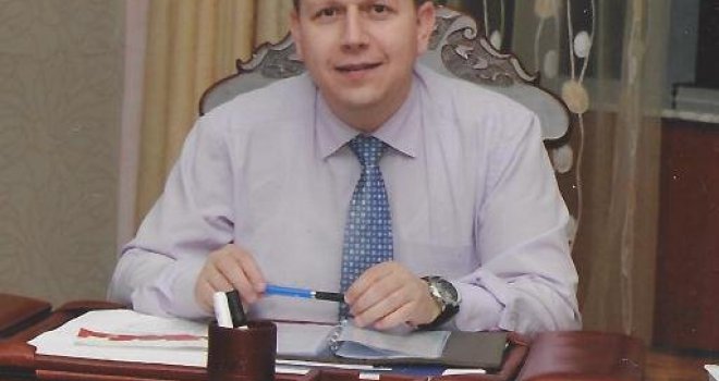  Šatorović i sindikalni jarani  traže od države milion i 250 hiljada KM 