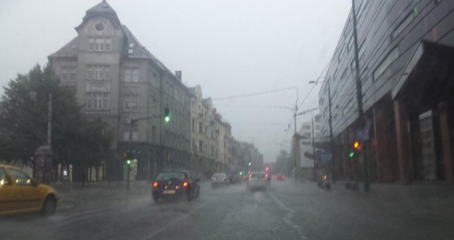 Nakon sunčanog perioda, stižu oblaci i padavine, a temperature polako padaju...Evo prognoze za naredne dane