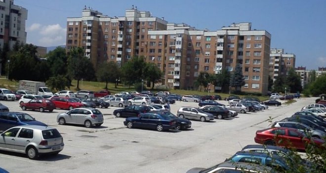 Ako ovo vidite na vratima svog automobila, odmah zovite policiju inače će biti ukraden