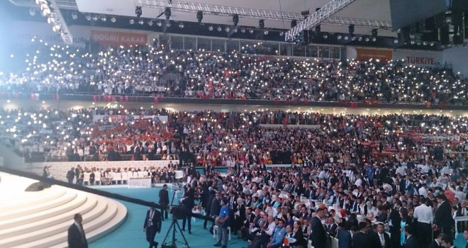 Bh. političari na Kongresu AK partije u Ankari: Šta su kadrovi SDA i Stranke za BiH radili u Turskoj?