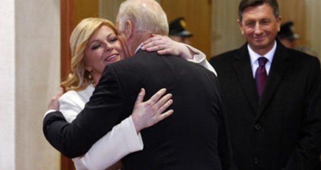 Ovo mu nije prvi put: Svjetski mediji se raspisali o 'nasrtaju' Bidena na hrvatsku predsjednicu