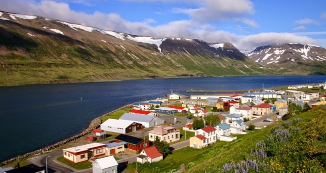 Nešto je trulo u državi Island: Panamski skandal trese vladu i elitu, 'palo' oko 600 uglednih Islanđana 