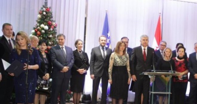 Čović: Neka vjera potakne razum onih koji mogu promijeniti svijet, napravimo od BiH zemlju po mjeri čovjeka 