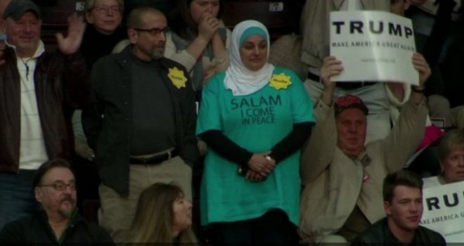 Novi skandal: Muslimanka izbačena sa predizbornog skupa Donalda Trumpa, vikali joj - imaš li bombu?!