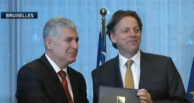 Čović svečano uručio bh. zahtjev za članstvo u EU