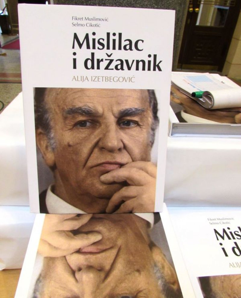 mislilac-i-drzavnik-alija