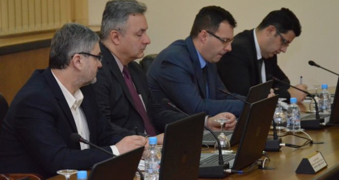 Da li će biti smjena: Vlada FBiH razmatra presudu Ustavnog suda FBiH kojom su potvrđeni stavovi DF