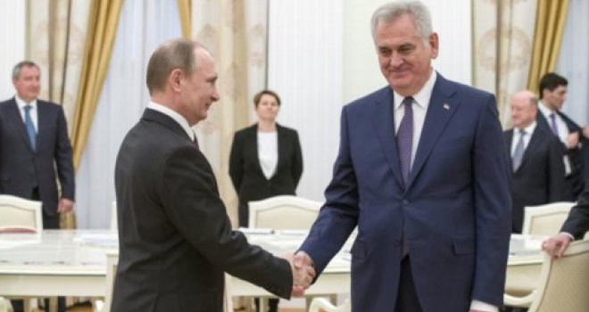 Nikolić Putinu: Nosim u srcu veto koji ste stavili u UN-u na rezoluciju o Srebrenici
