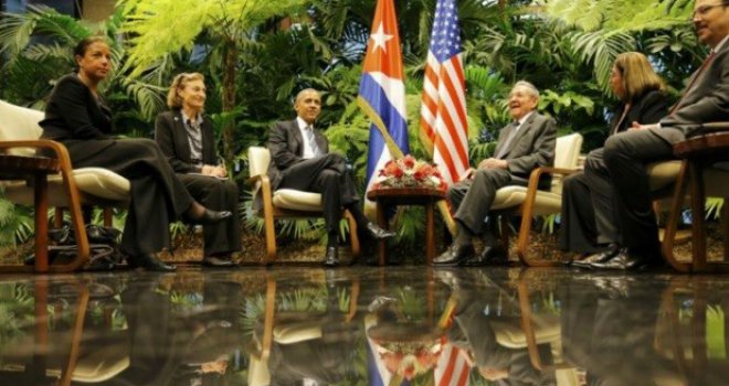 Historijski susret na Kubi: Raul Castro u Havani primio Baracka Obamu