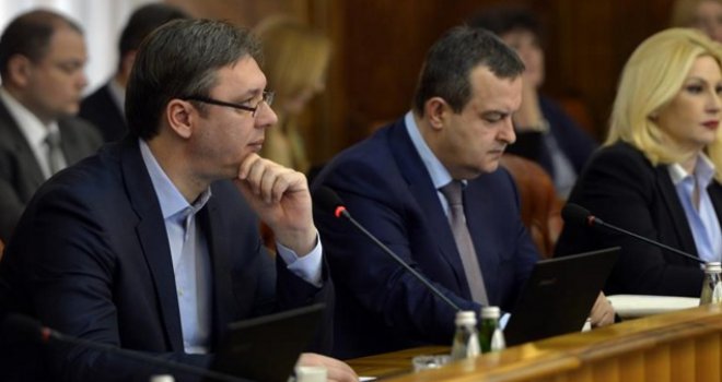 Nikome nećemo dozvoliti da zbog Karadžića upire prstom u nas i u Republiku Srpsku!