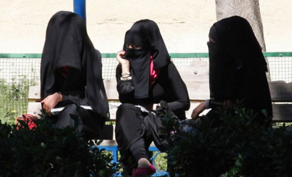 burka-zene-muslimanke-isis