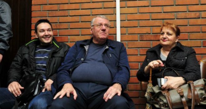 'Pljušte' reakcije iz BiH i Hrvatske o oslobođenom Šešelju: Ova presuda je korak unazad za cijeli svijet!