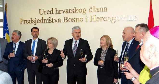 Dragan Čović iz novog ureda: Od sad sam bliži Mostaru i Mostarcima, radit ćemo na najvišoj razini