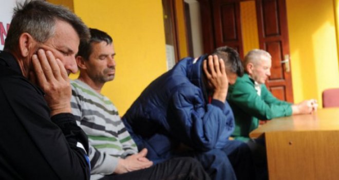 Jednokratna isplata: Novac iz budžetskih rezervi prebačen na račune 35 radnika 'Tuzla kvarca'