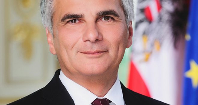 Austrijski kancelar Werner Faymann podnio ostavku