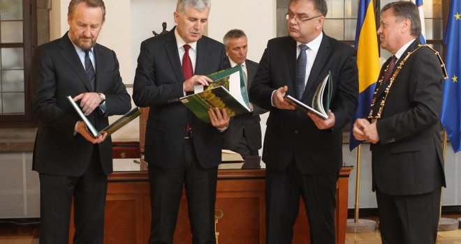 Predsjedništvo BiH u Njemačkoj: Kako će Merkelovoj objasniti nesprovedene reforme?