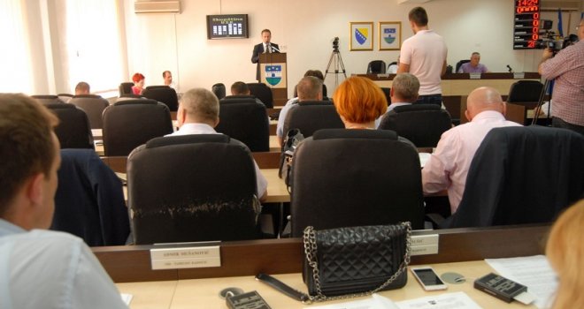 Smijenjena i izabrana nova Vlada USK