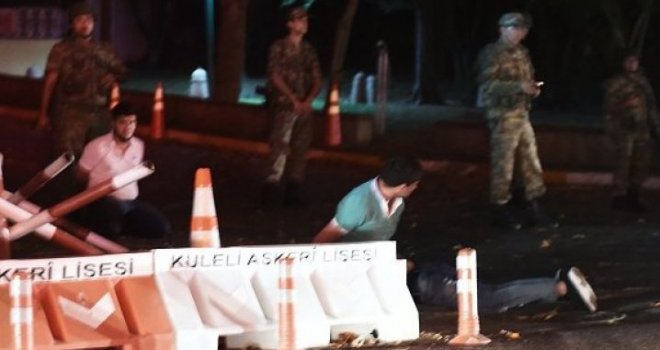 Ovako je počelo: Pogledajte trenutak kad je detonacija prekinula zasjedanje parlamenta