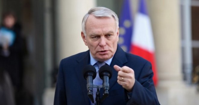 Ayrault: Treba se zapitati je li Turska pouzdan partner u borbi protiv ISIL-a
