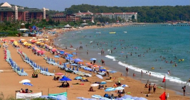 Turisti pronašli puno jeftiniju destinaciju: Zbog nje zaobilaze i Hrvatsku u širokom luku