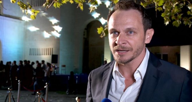 Enis Bešlagić o 'zveckanju oružjem' u BiH: Ma odakle nama pare za rat, nemamo za kifle...